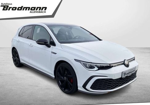 Volkswagen Golf, 2022