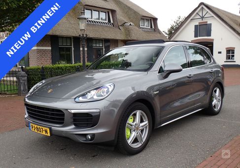 Porsche Cayenne, 2016