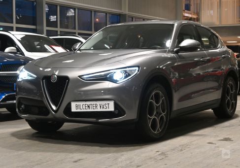 Alfa Romeo Stelvio, 2017