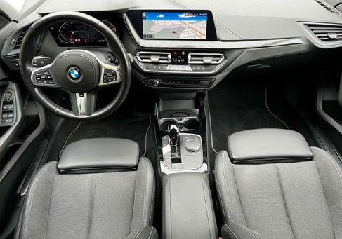 BMW 118, 2023