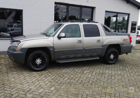 Chevrolet Avalanche, 2002