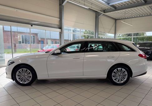 Mercedes-Benz C 220, 2022 3