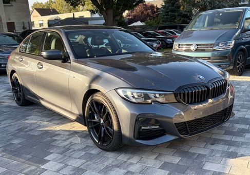 BMW 330, 2021 3