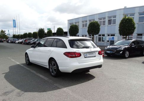 Mercedes-Benz C 200, 2020 3