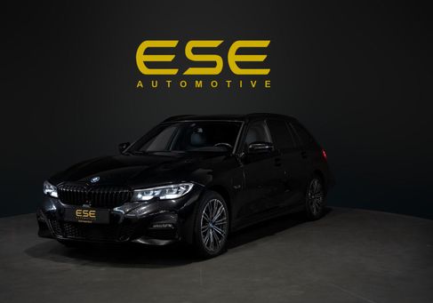 BMW 330, 2022