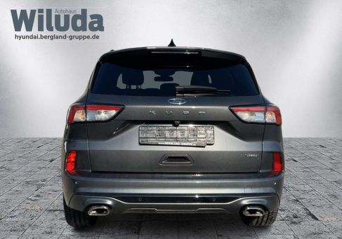 Ford Kuga, 2022