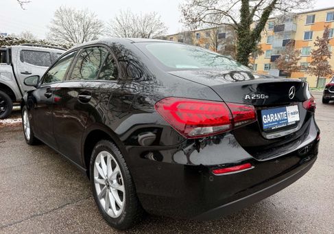 Mercedes-Benz A 250, 2022