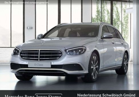 Mercedes-Benz E 300, 2023 2