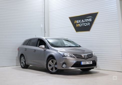 Toyota Avensis, 2014