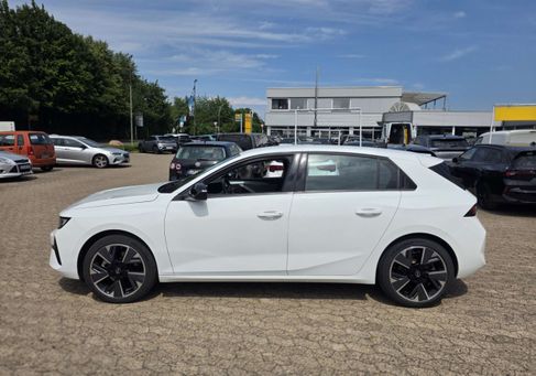 Opel Astra, 2024