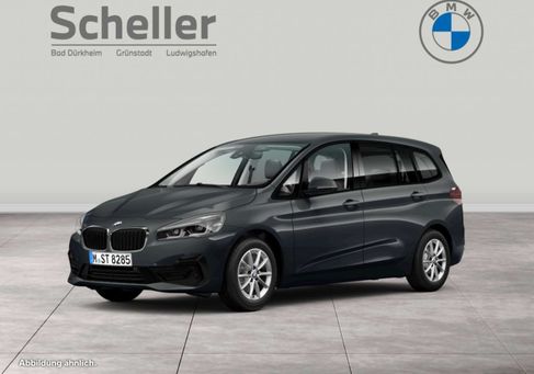 BMW 216, 2022
