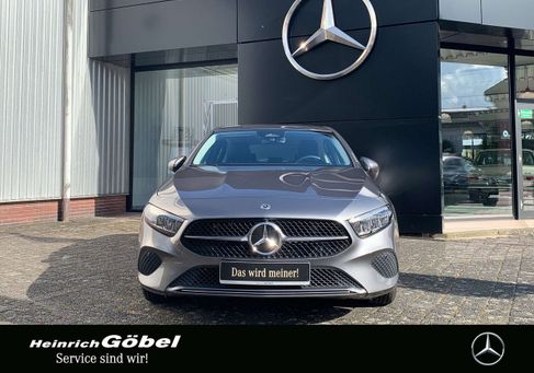 Mercedes-Benz A 180, 2025 3