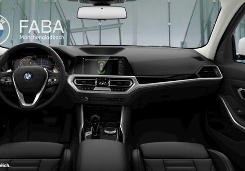 BMW 320, 2021