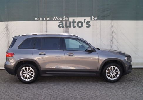 Mercedes-Benz GLB 180, 2021