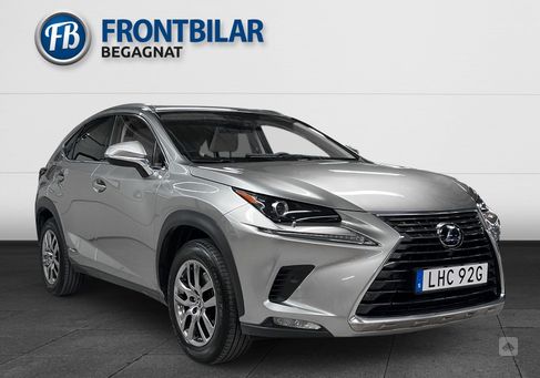 Lexus NX, 2020