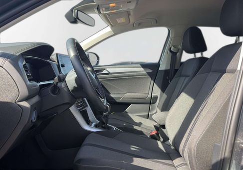 Volkswagen T-Roc, 2025 2