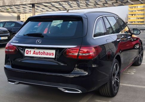 Mercedes-Benz C 300, 2021