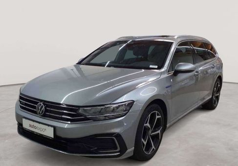 Volkswagen Passat, 2022