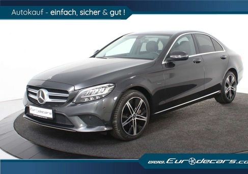 Mercedes-Benz C 300, 2021