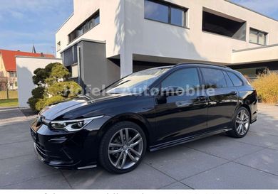Volkswagen Golf, 2024