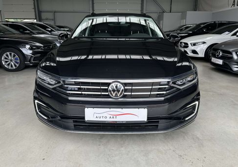 Volkswagen Passat, 2022