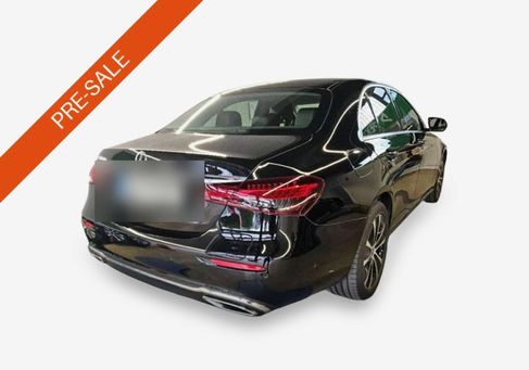 Mercedes-Benz E 300, 2022 2