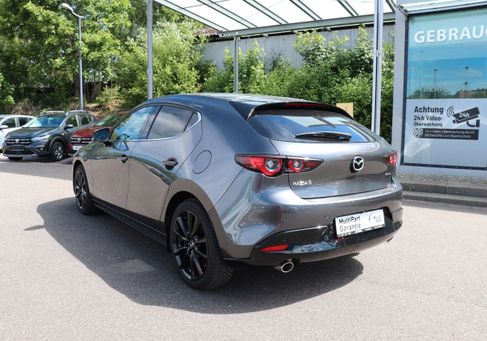 Mazda 3, 2025