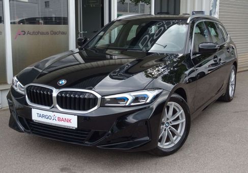 BMW 320, 2023 3