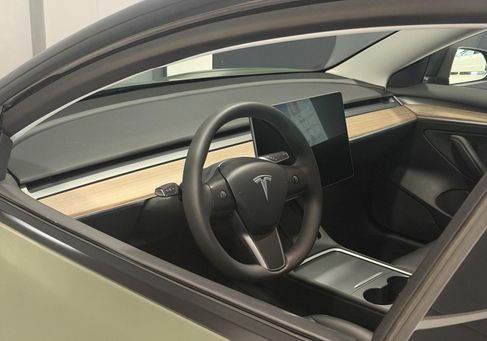 Tesla Model 3, 2023 3