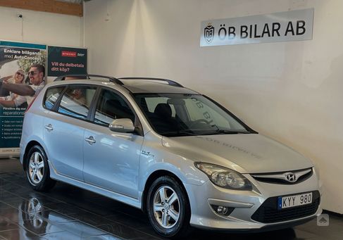 Hyundai i30, 2011