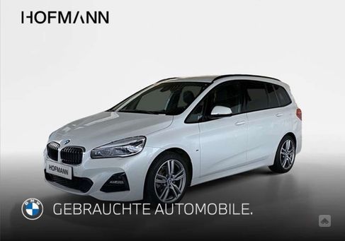 BMW 218, 2022