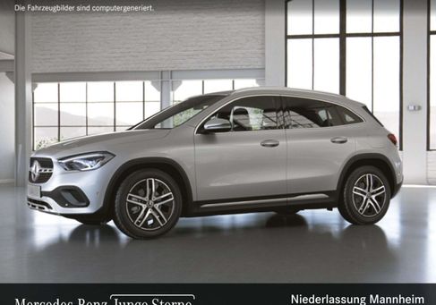 Mercedes-Benz GLA 180, 2021 3