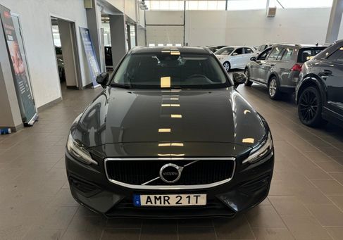 Volvo V60, 2021