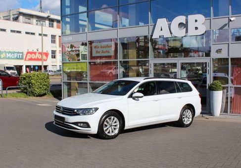 Volkswagen Passat Variant, 2023 3