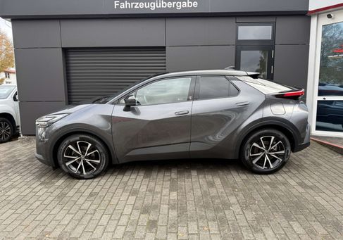 Toyota C-HR, 2024