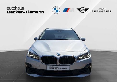 BMW 218, 2021 3