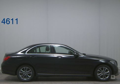 Mercedes-Benz C 300, 2020