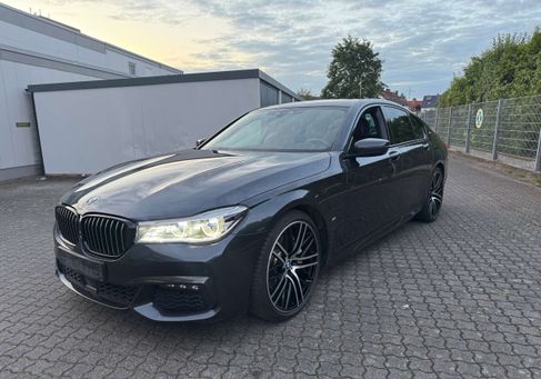 BMW 740, 2018