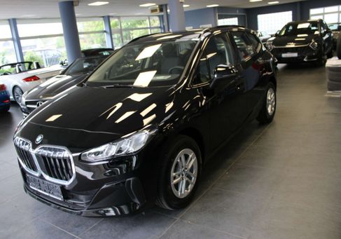 BMW 216, 2025