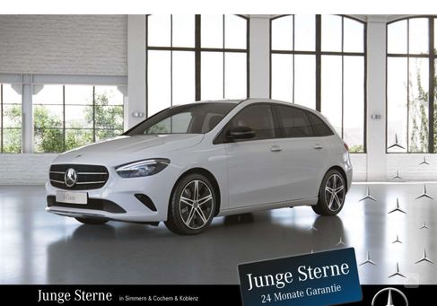 Mercedes-Benz B 250, 2022