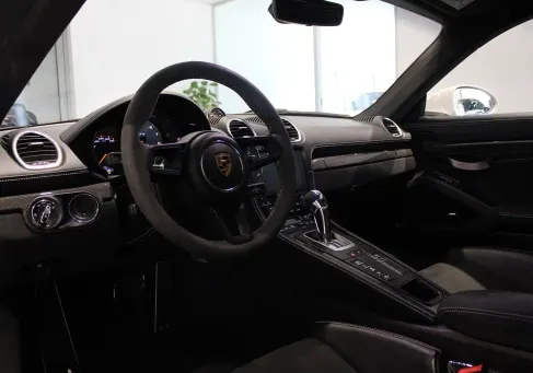 Porsche 718, 2022 3