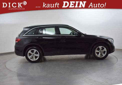 Mercedes-Benz GLC 200, 2022