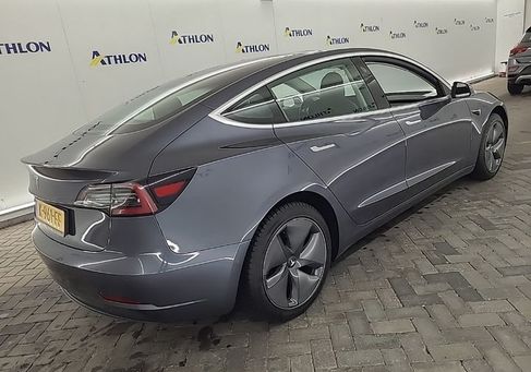 Tesla Model 3, 2020