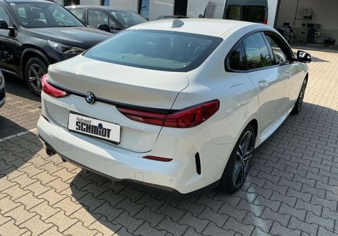 BMW 218, 2021