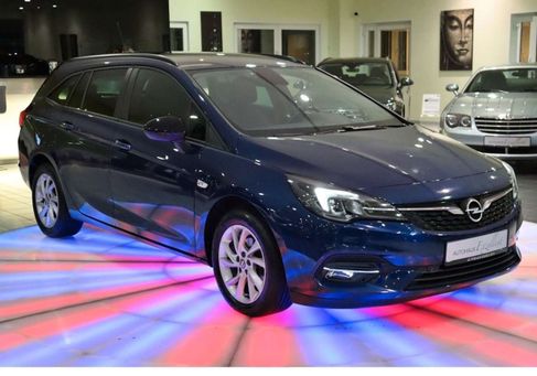 Opel Astra, 2021