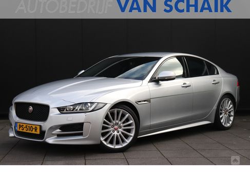 Jaguar XE, 2017