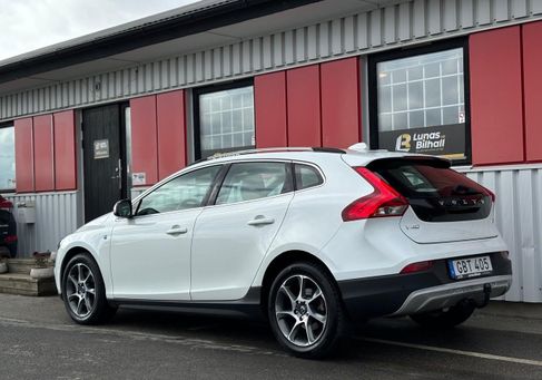 Volvo V40 Cross Country, 2016