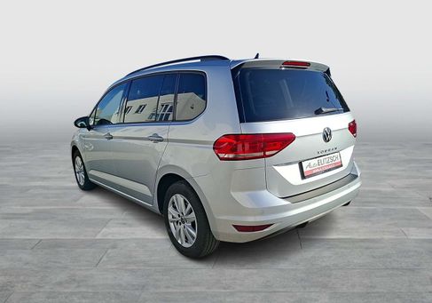 Volkswagen Touran, 2022 3