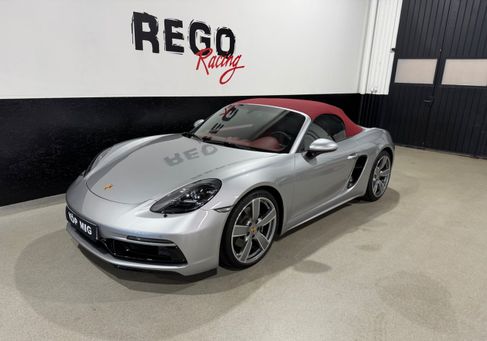 Porsche, 2024