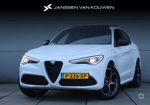 Alfa Romeo Stelvio, 2022